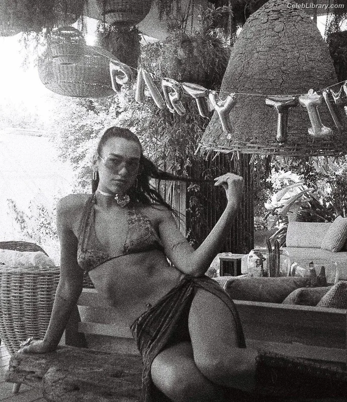 Dua Lipa photo 23 of 7804