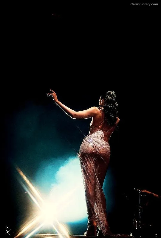 Dua Lipa photo 3 of 7804
