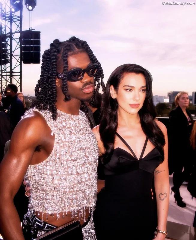 Dua Lipa photo 12 of 7804