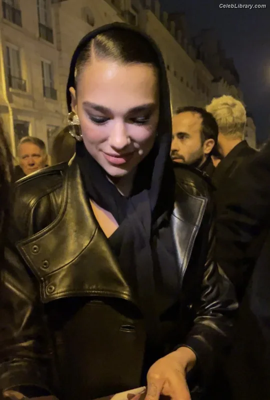Dua Lipa photo 20 of 7804