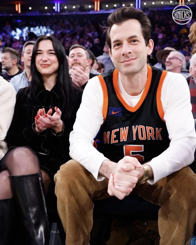 Dua Lipa photo 3 of 7804