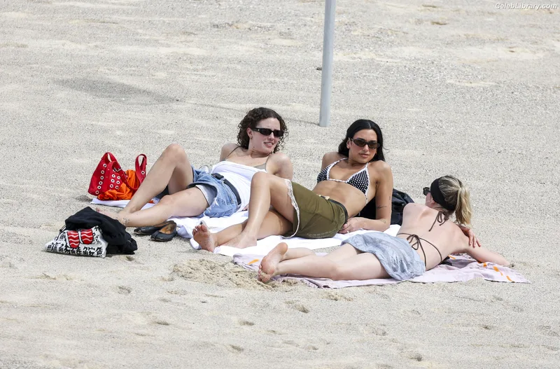 Dua Lipa photo 3 of 7804
