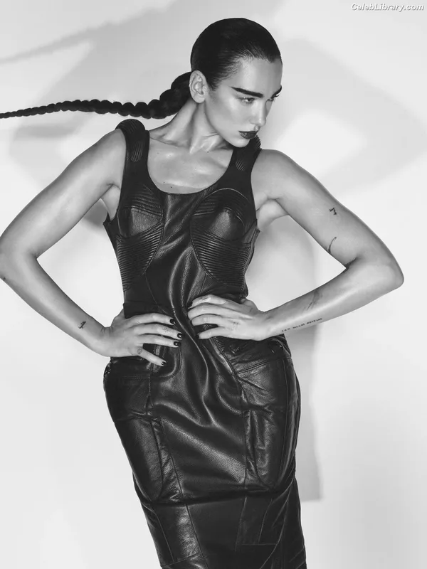 Dua Lipa photo 3 of 7804