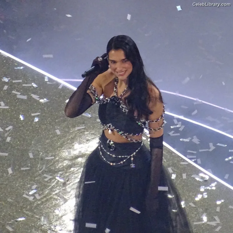 Dua Lipa photo 4 of 7804