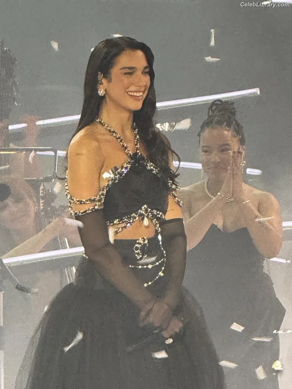 Dua Lipa photo 12 of 7804