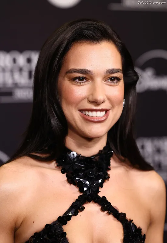 Dua Lipa photo 21 of 7804