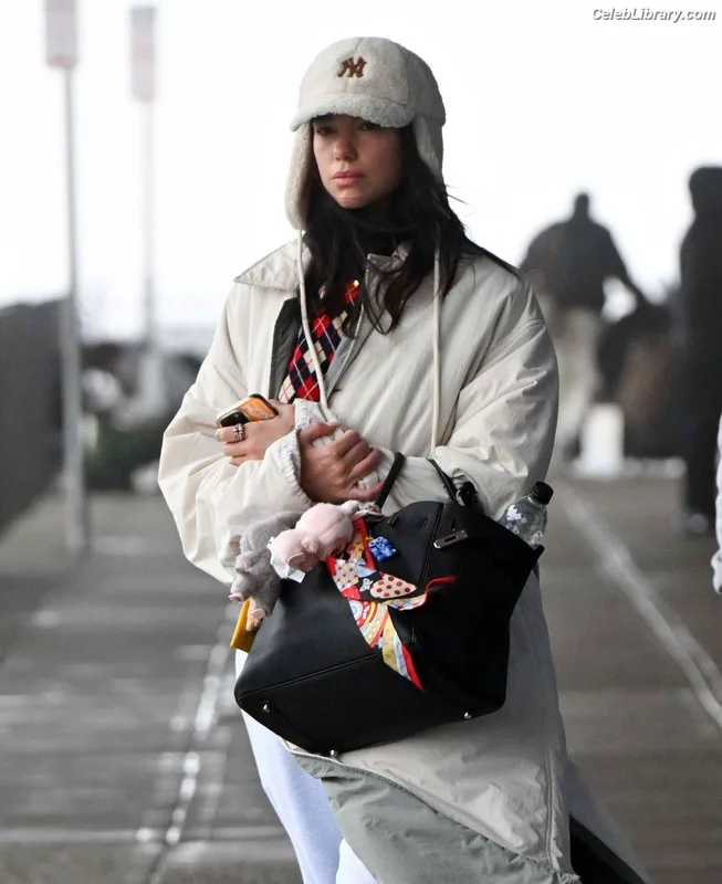 Dua Lipa photo 6 of 7804