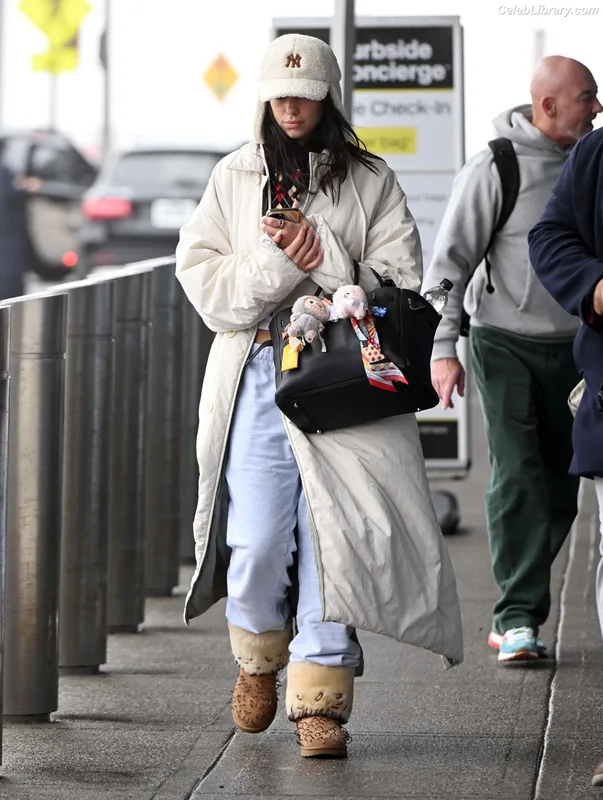 Dua Lipa photo 11 of 7804