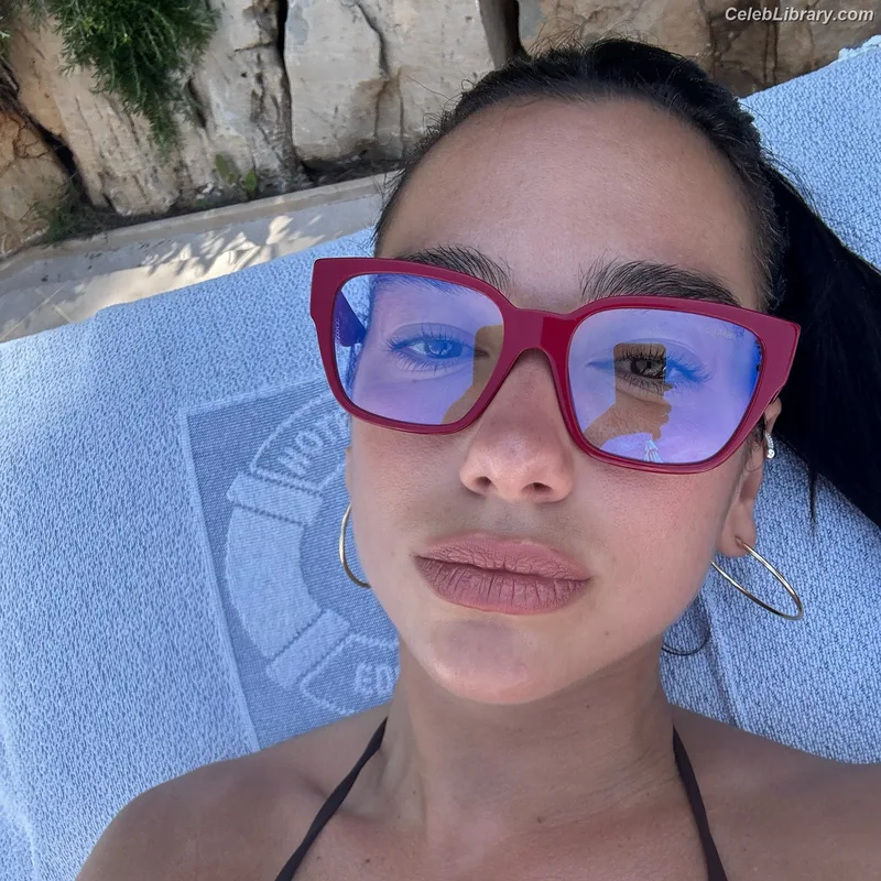Dua Lipa photo 15 of 7804