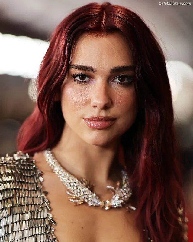 Dua Lipa photo 18 of 7804