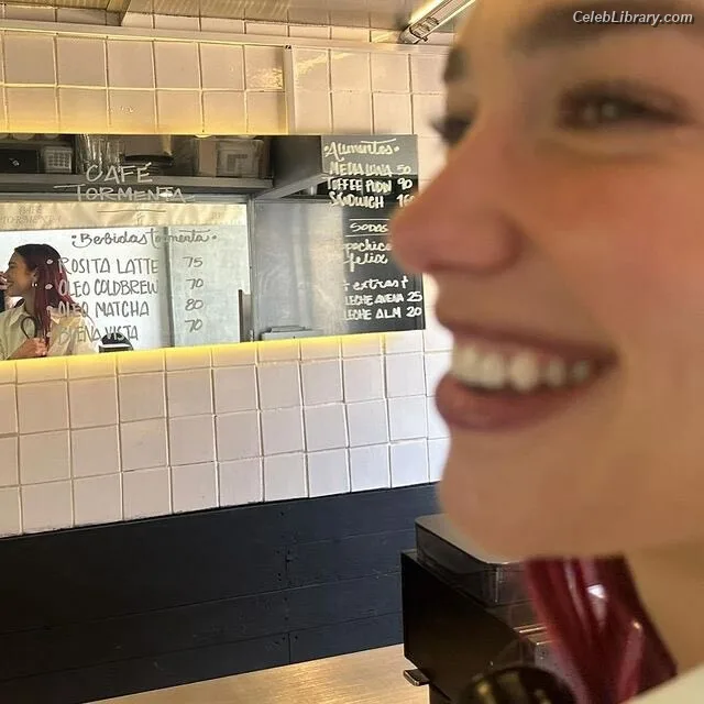Dua Lipa photo 5 of 7804