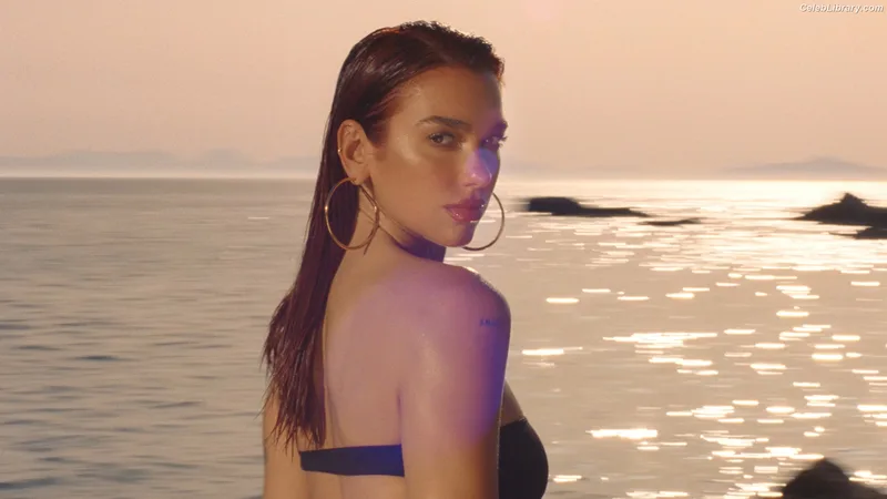 Dua Lipa photo 22 of 7804