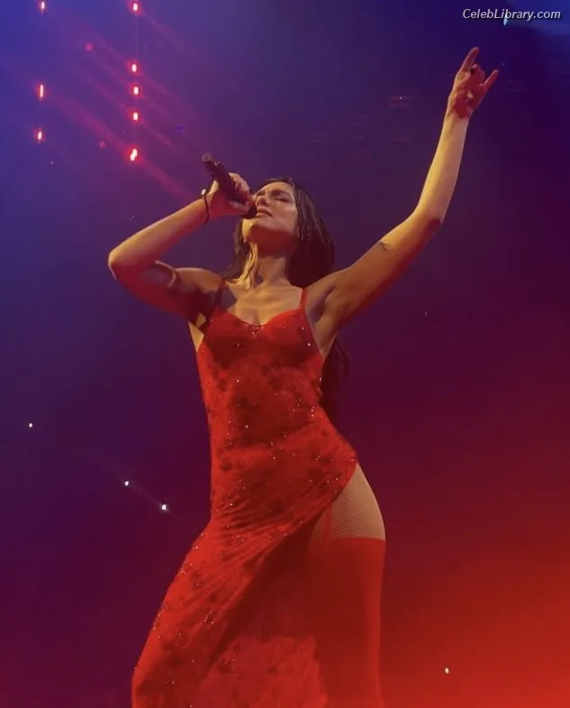 Dua Lipa photo 6 of 7804