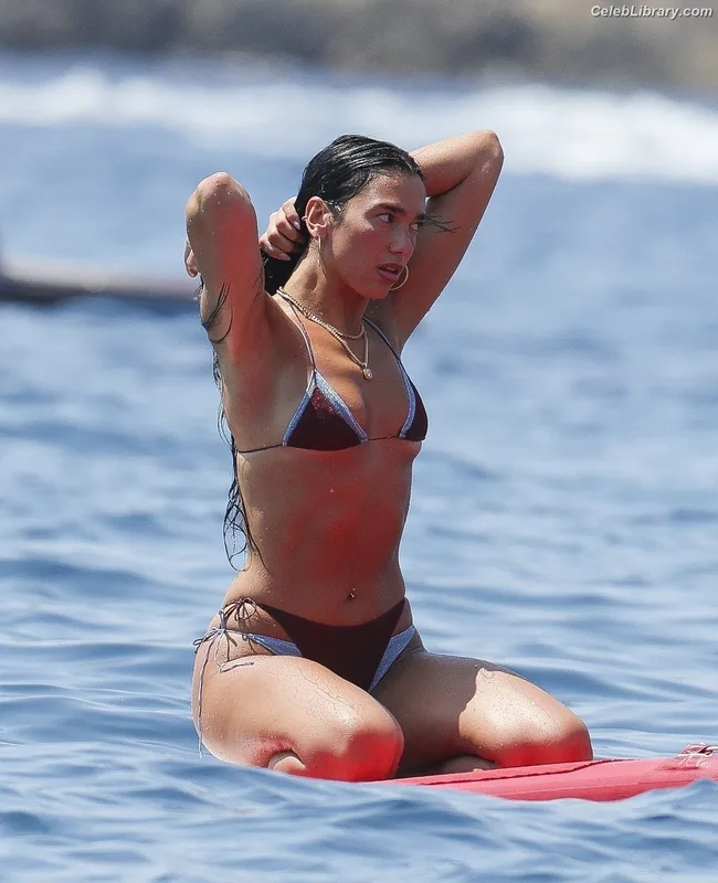 Dua Lipa photo 23 of 7804