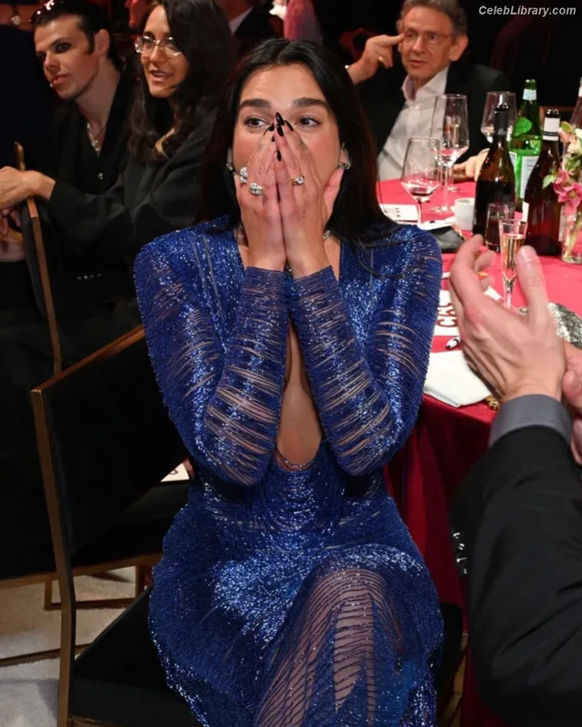 Dua Lipa photo 10 of 7804