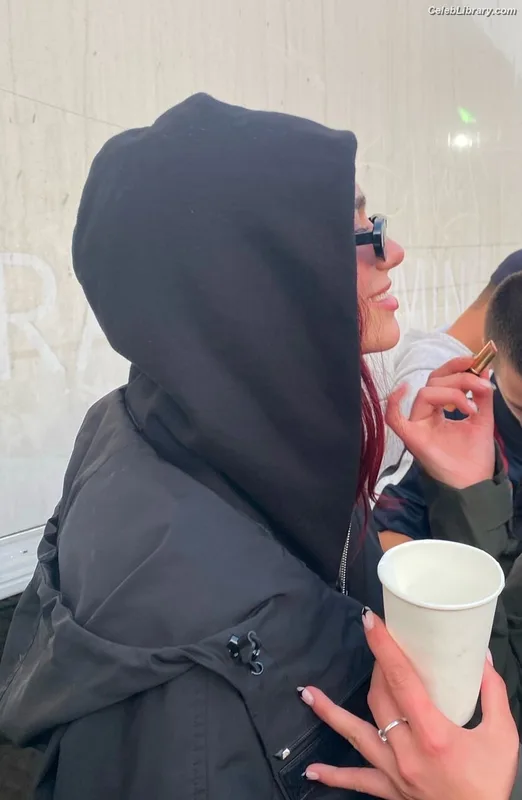 Dua Lipa photo 20 of 7804