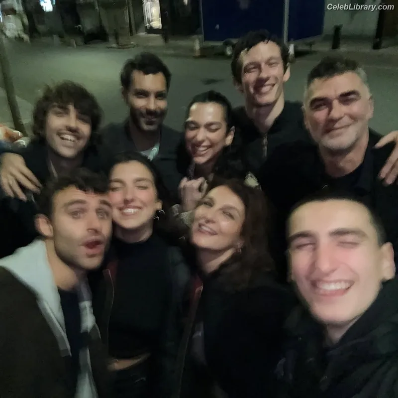Dua Lipa photo 4 of 7804
