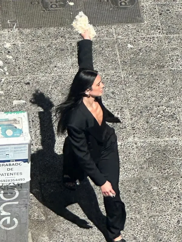 Dua Lipa photo 15 of 7804