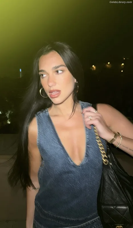Dua Lipa photo 7 of 7804