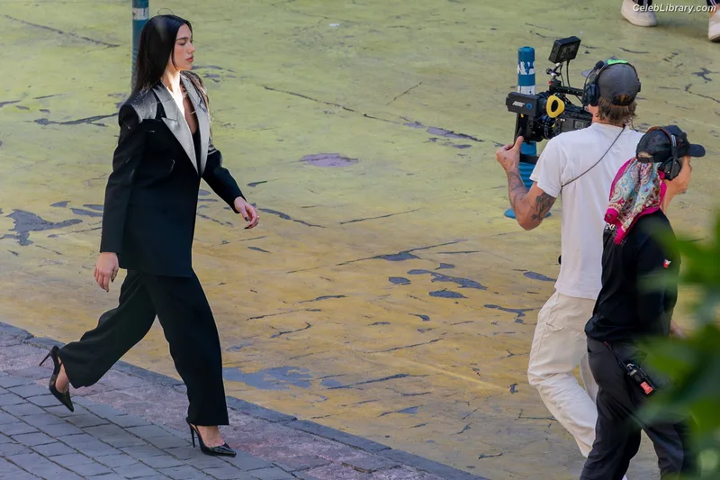 Dua Lipa photo 12 of 7804