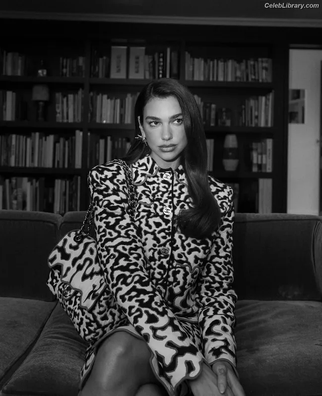 Dua Lipa photo 23 of 7804