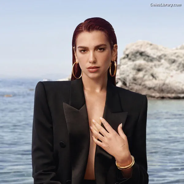 Dua Lipa photo 12 of 7804