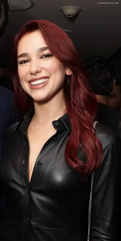 Dua Lipa photo 20 of 7804