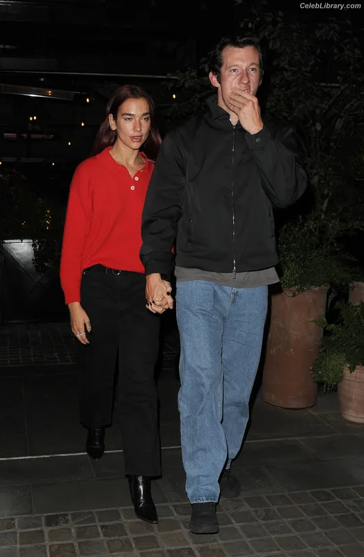 Dua Lipa photo 8 of 7804