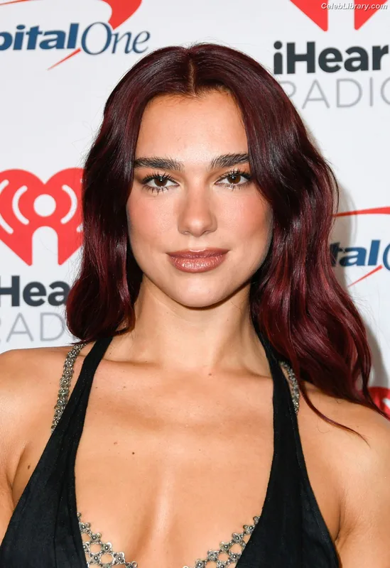 Dua Lipa photo 19 of 7804