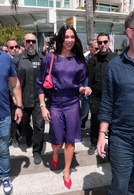 Dua Lipa photo 4 of 7804