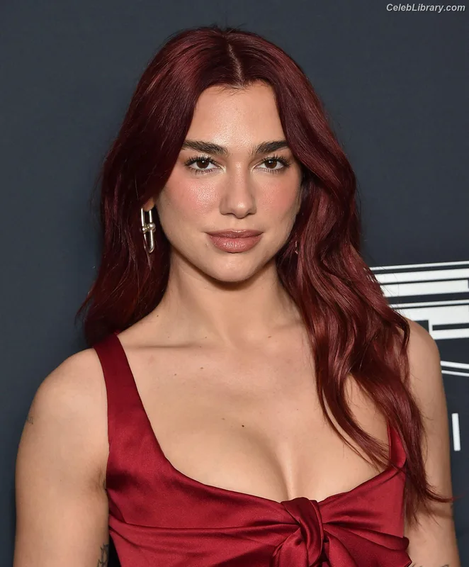 Dua Lipa photo 6 of 7804