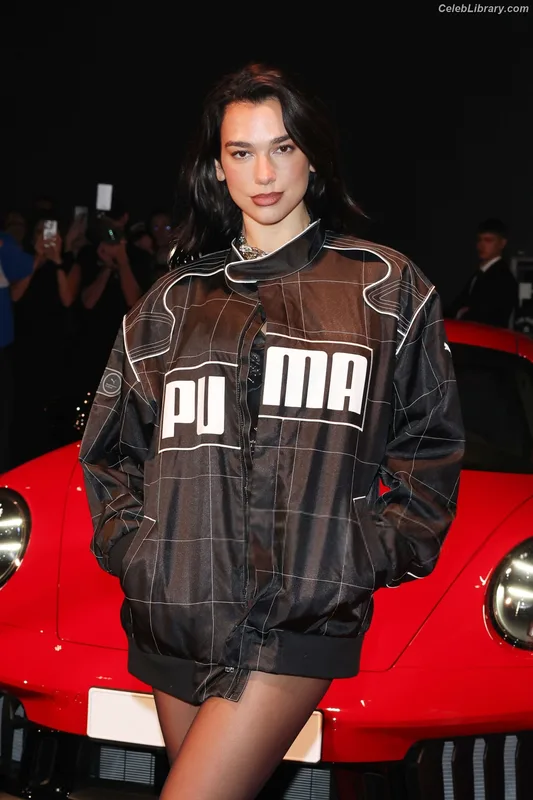 Dua Lipa photo 20 of 7804