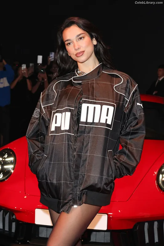 Dua Lipa photo 2 of 7804