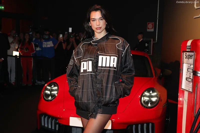 Dua Lipa photo 5 of 7804