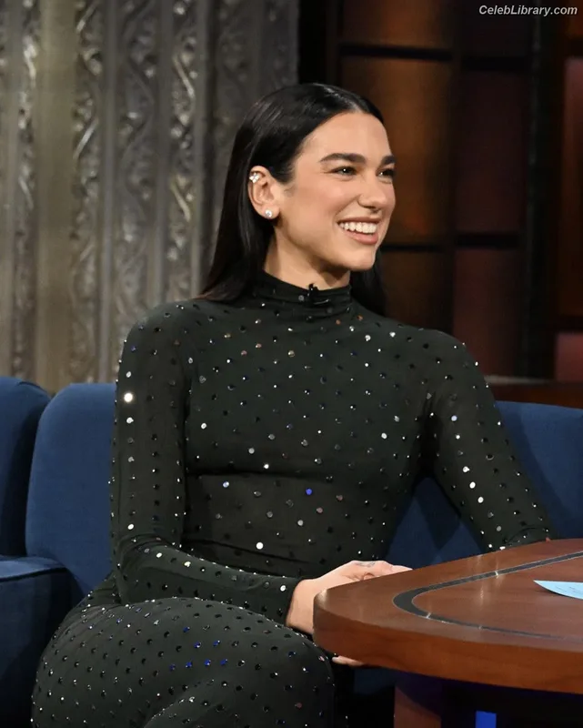 Dua Lipa photo 4 of 7804