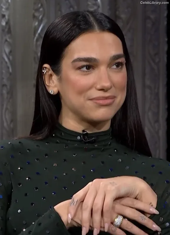 Dua Lipa photo 5 of 7804
