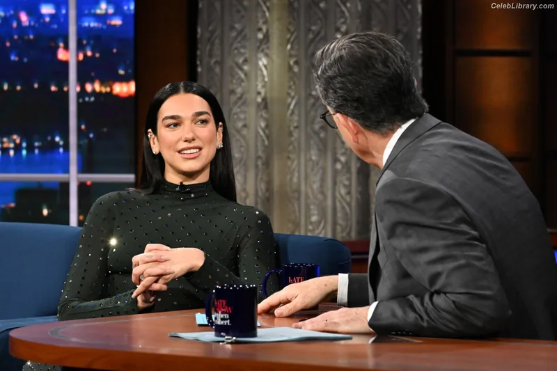 Dua Lipa photo 8 of 7804