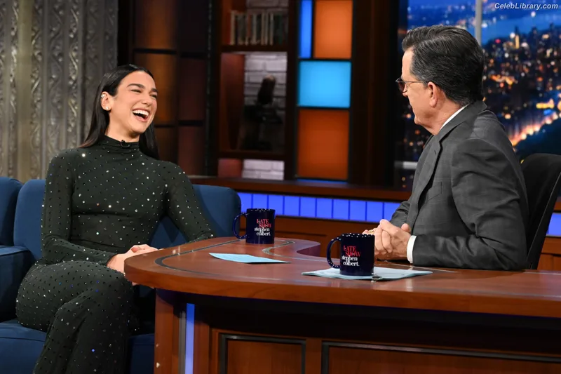 Dua Lipa photo 9 of 7804