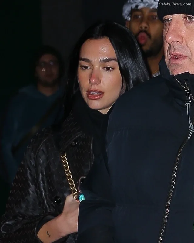 Dua Lipa photo 6 of 7804