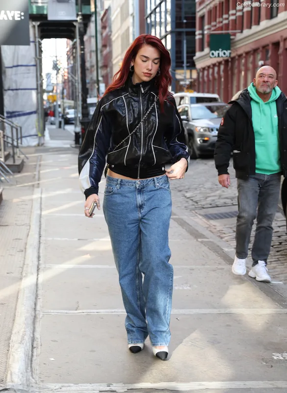 Dua Lipa photo 19 of 7804