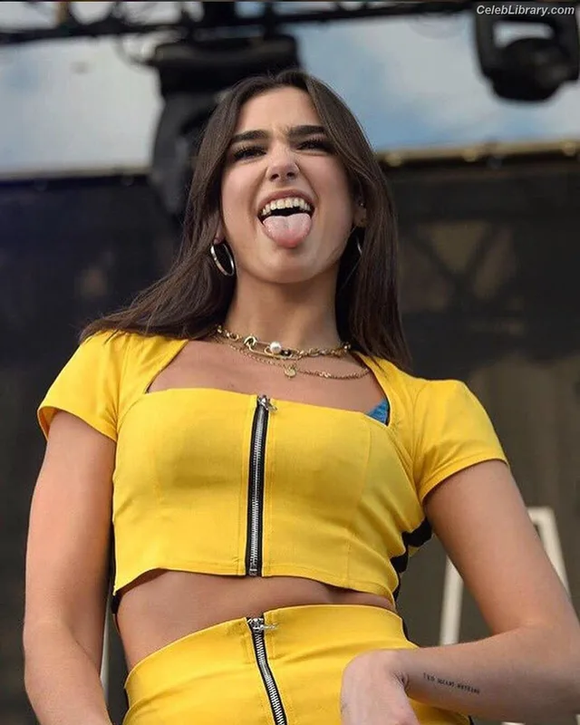 Dua Lipa photo 17 of 7804