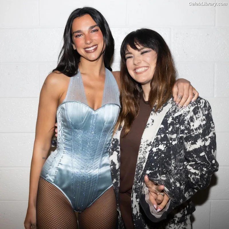 Dua Lipa photo 18 of 7804