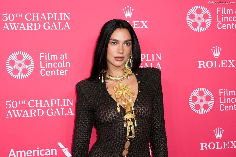 Dua Lipa photo 5 of 7804