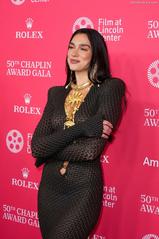 Dua Lipa photo 6 of 7804