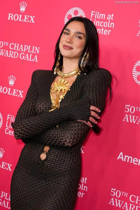 Dua Lipa photo 15 of 7804