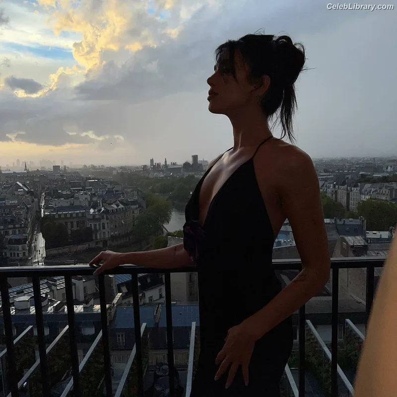 Dua Lipa photo 17 of 7804