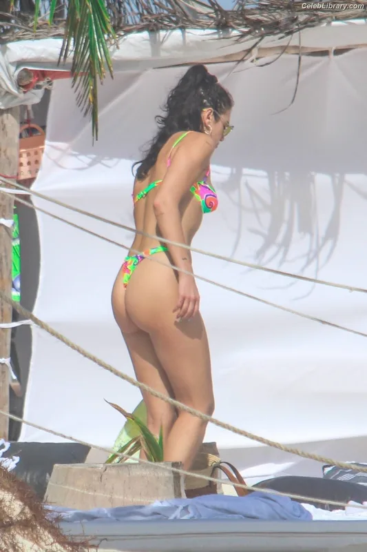 Dua Lipa photo 19 of 7804