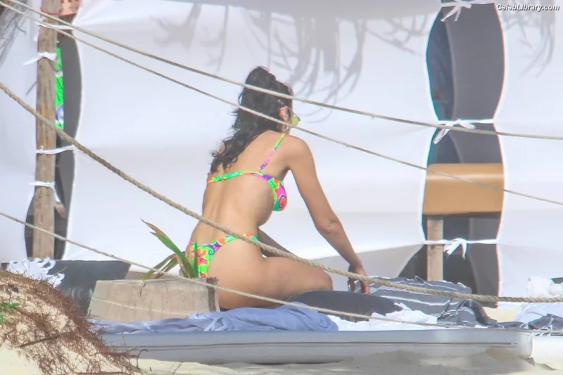 Dua Lipa photo 23 of 7804