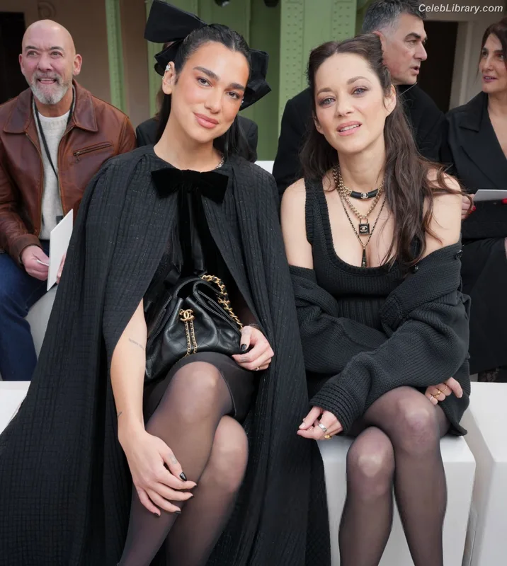 Dua Lipa photo 4 of 7804