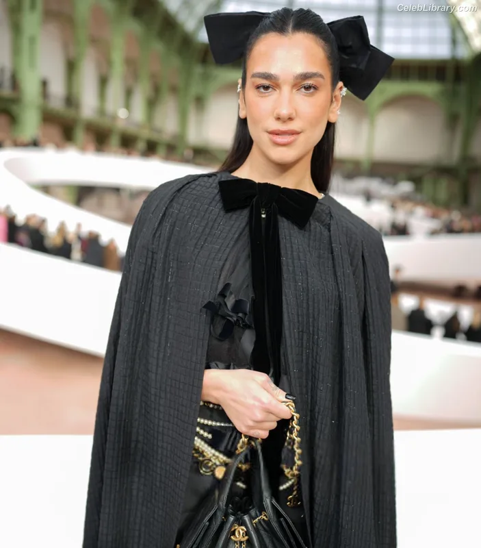 Dua Lipa photo 7 of 7804